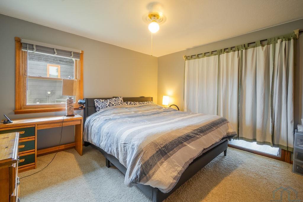 38 PROSPECT ST SW