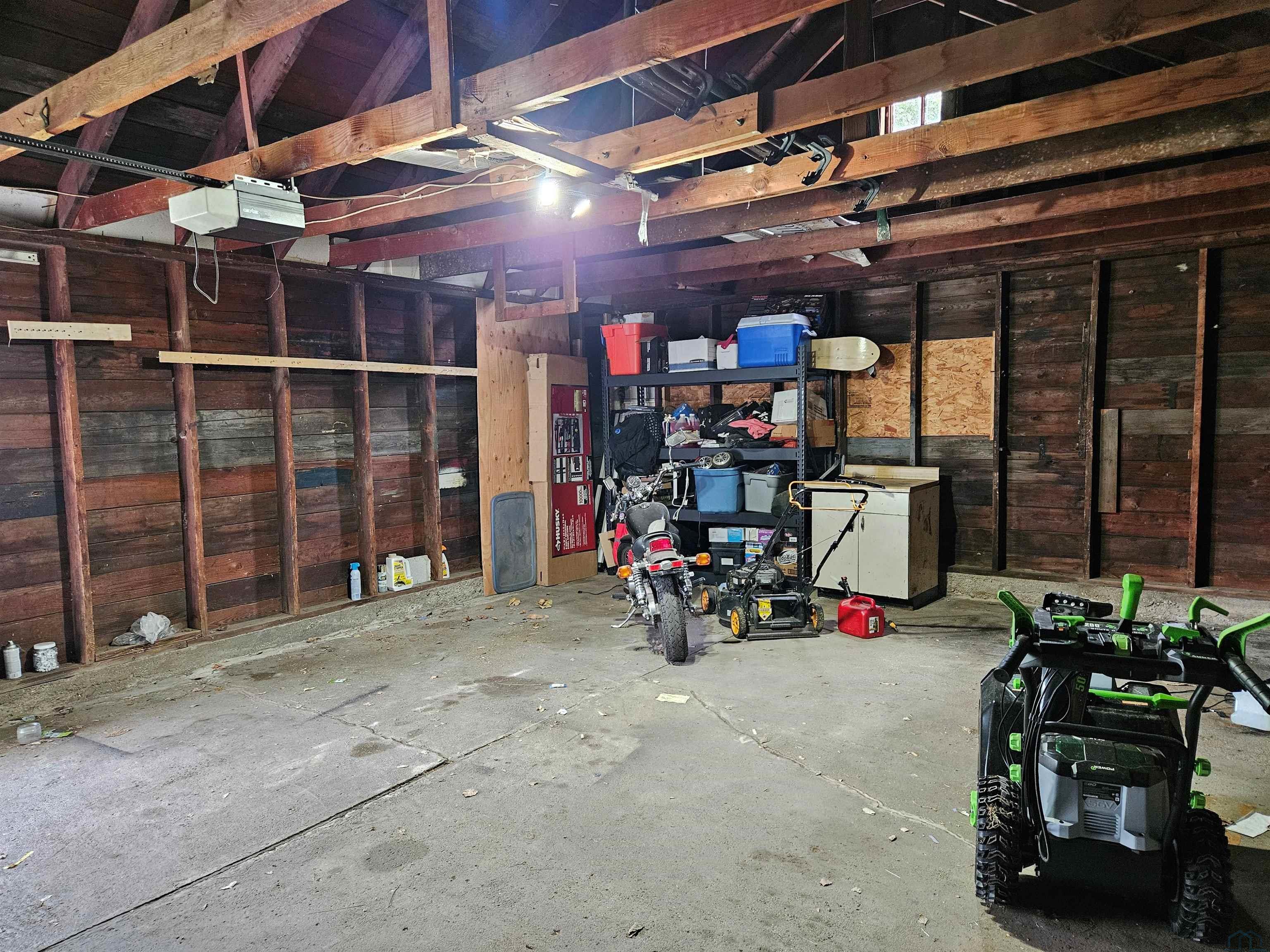 2100 Metropolitan St