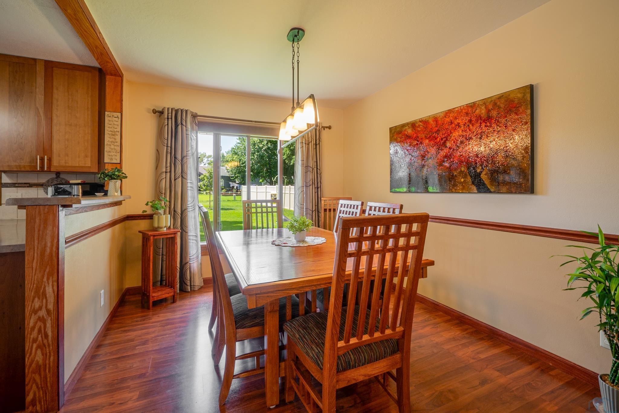 4408 CROWN POINT CT