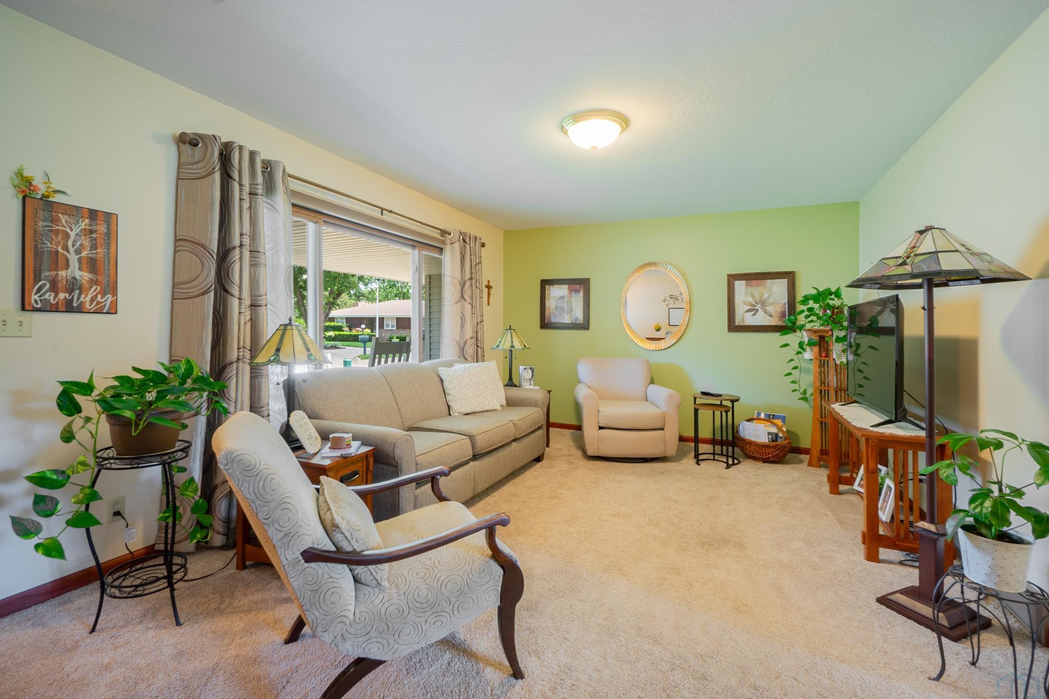 4408 CROWN POINT CT