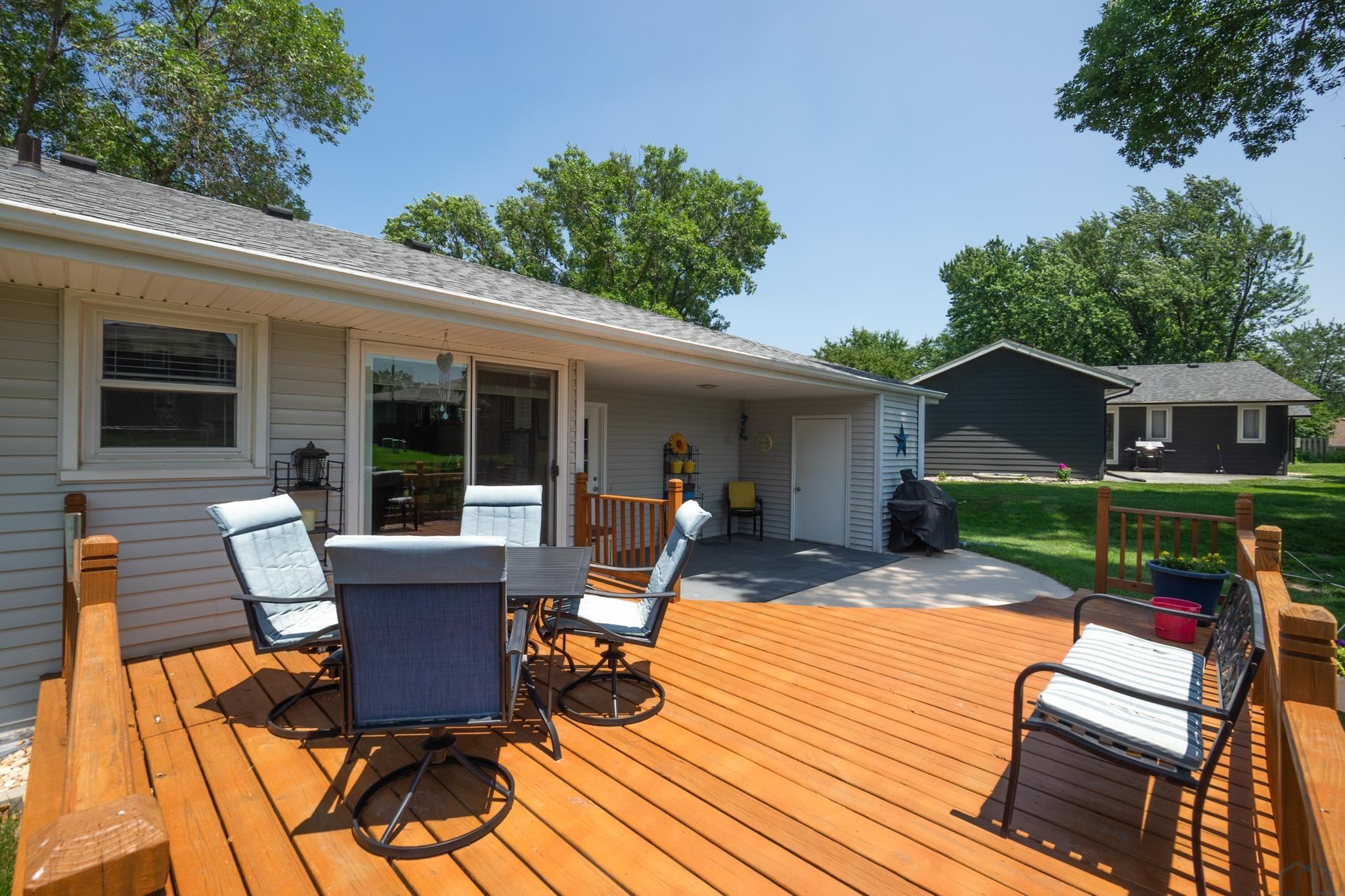 4408 CROWN POINT CT