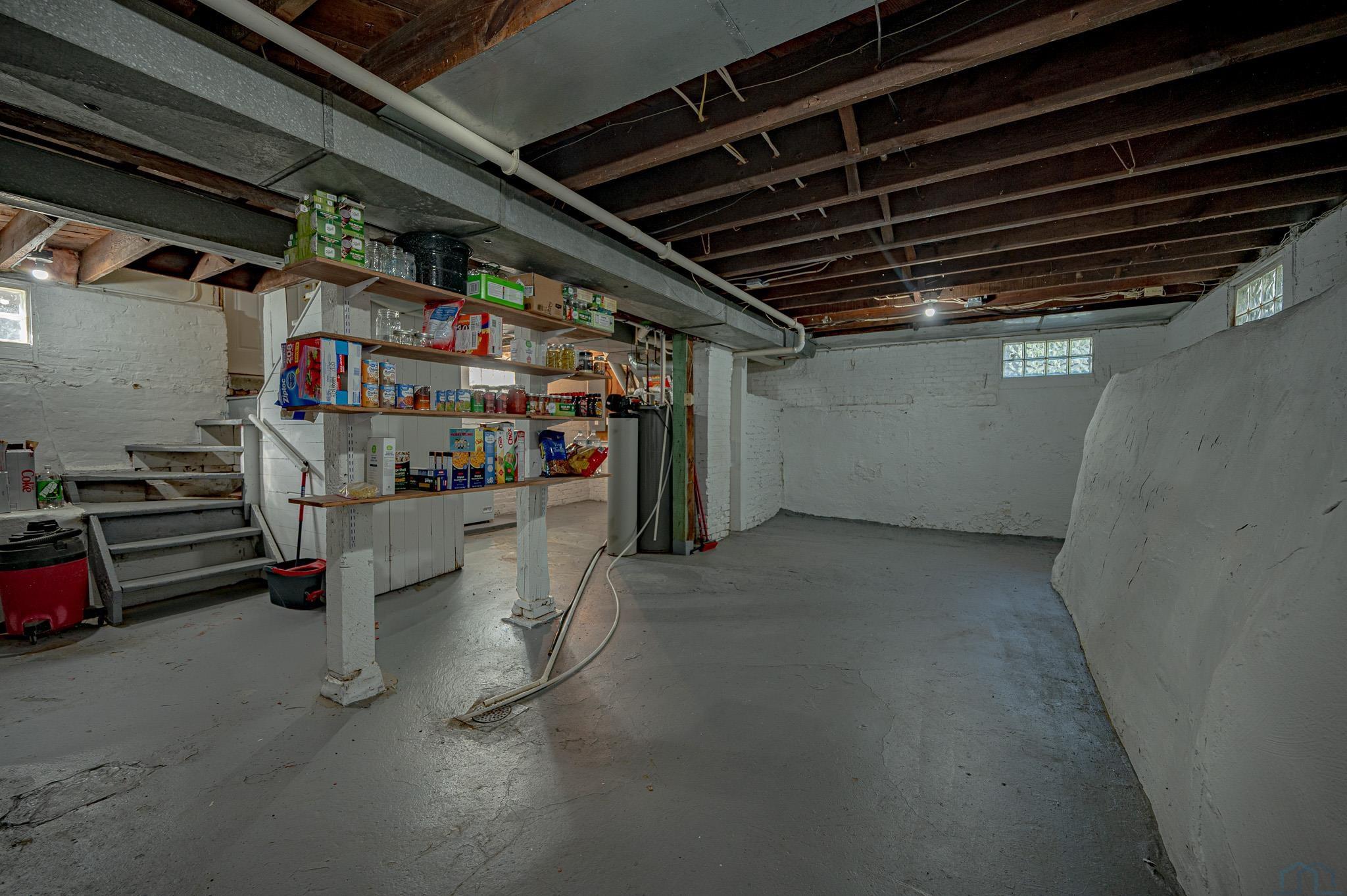 27 GILMAN TERR