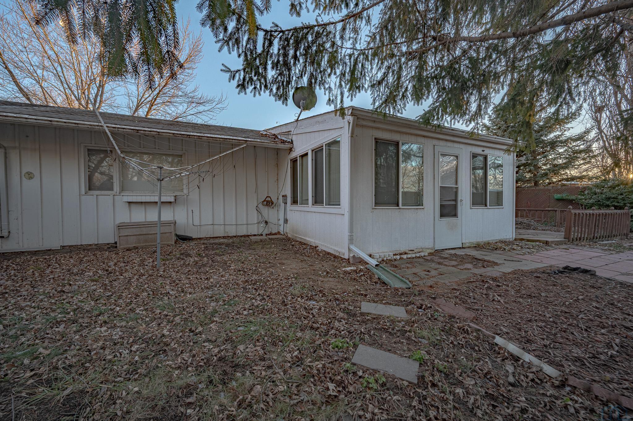 1596 Harrington Loop