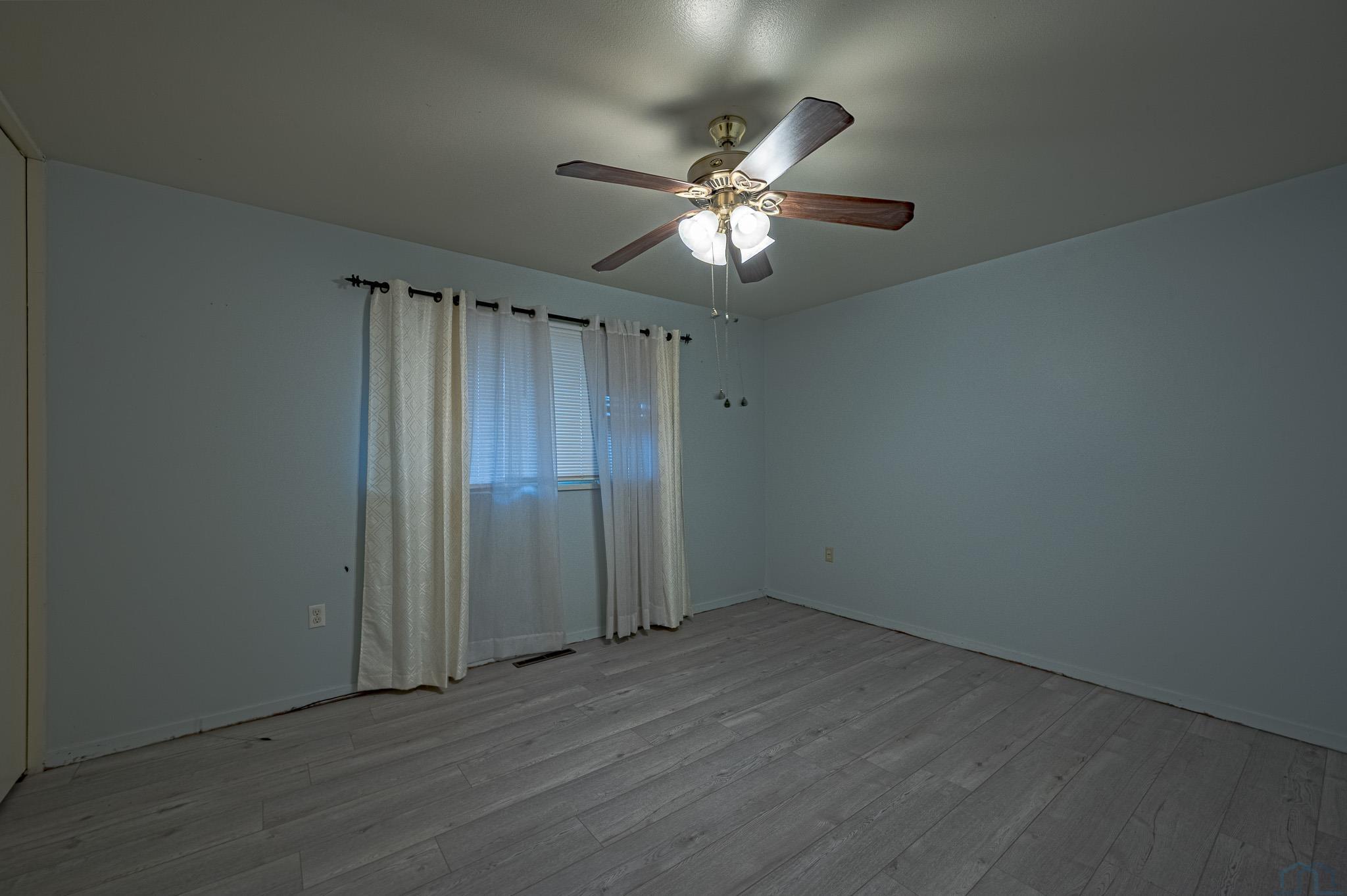 1596 Harrington Loop