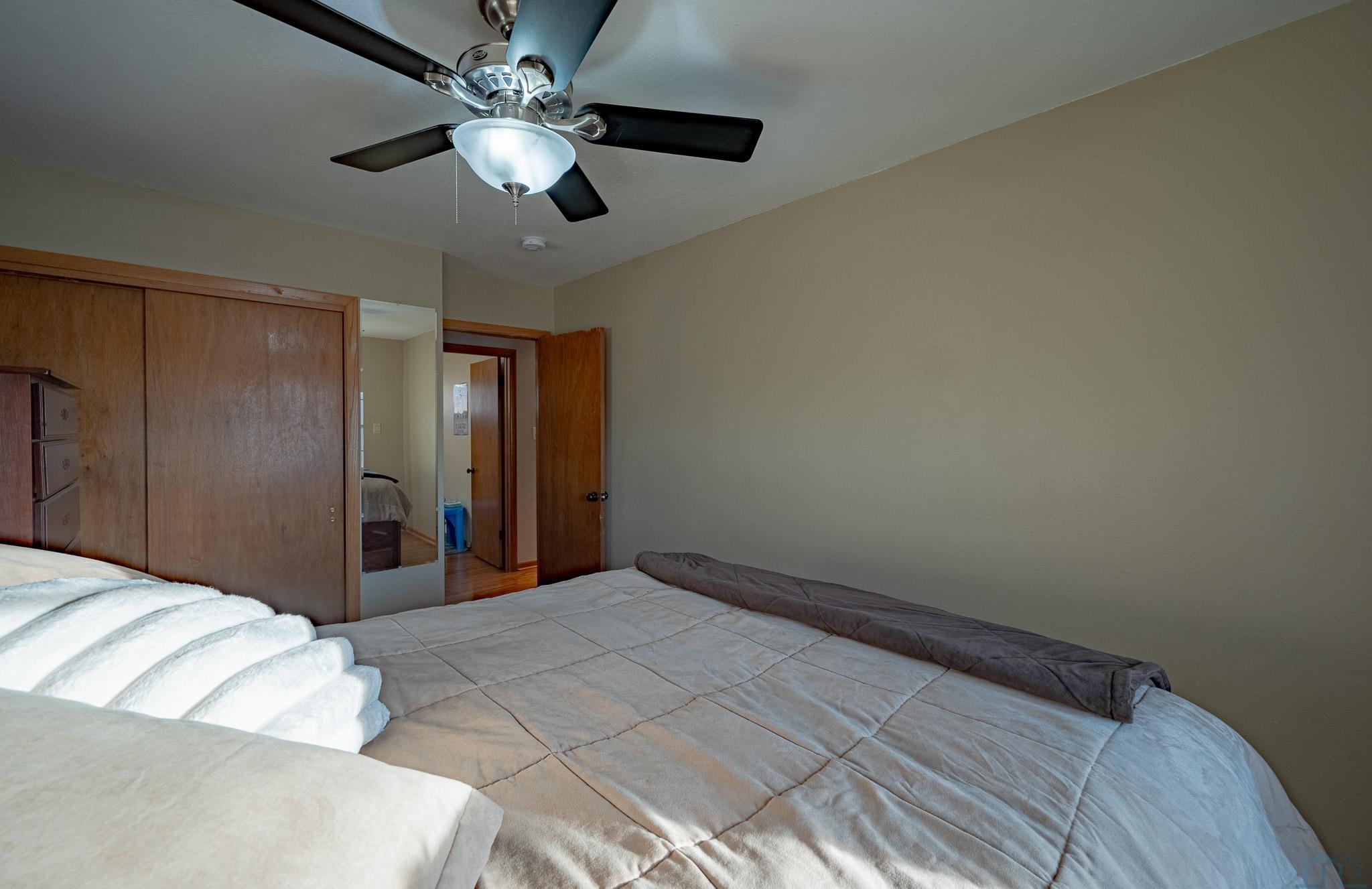 905 S SAINT MARYS ST