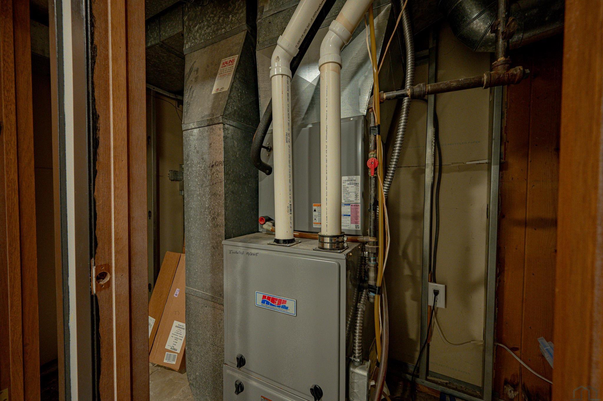 905 S SAINT MARYS ST