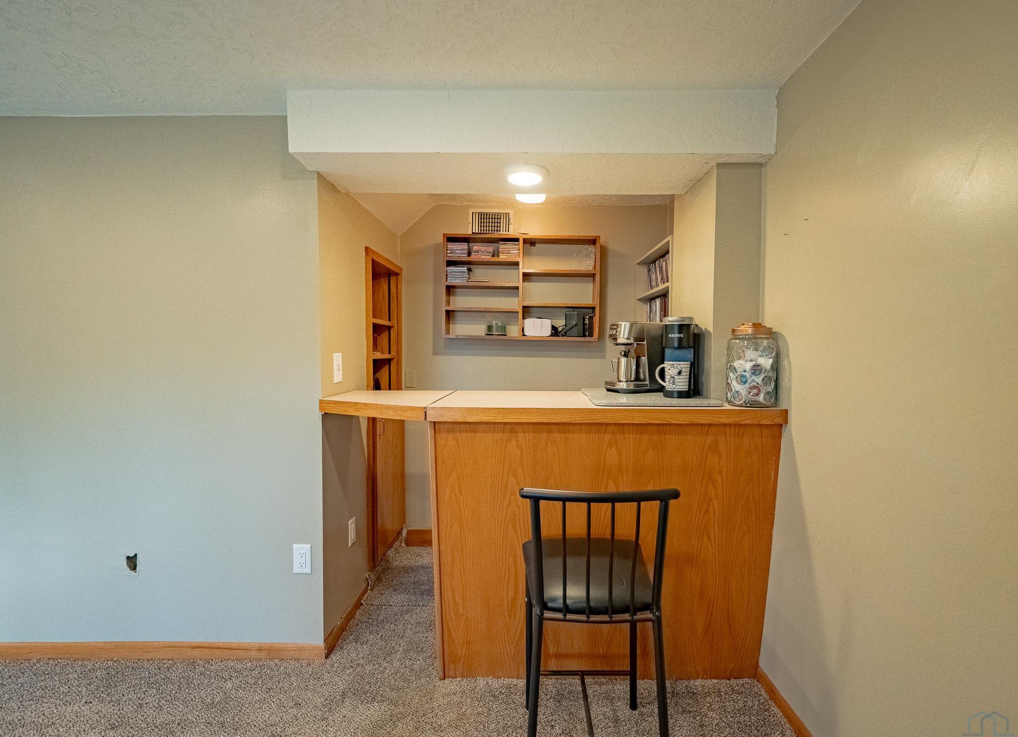 905 S SAINT MARYS ST