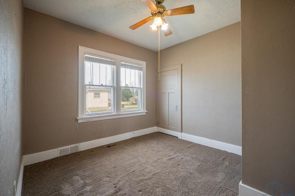 212 WALLACE AVE