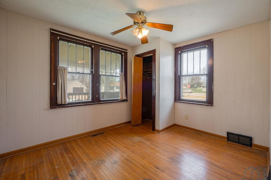 212 WALLACE AVE