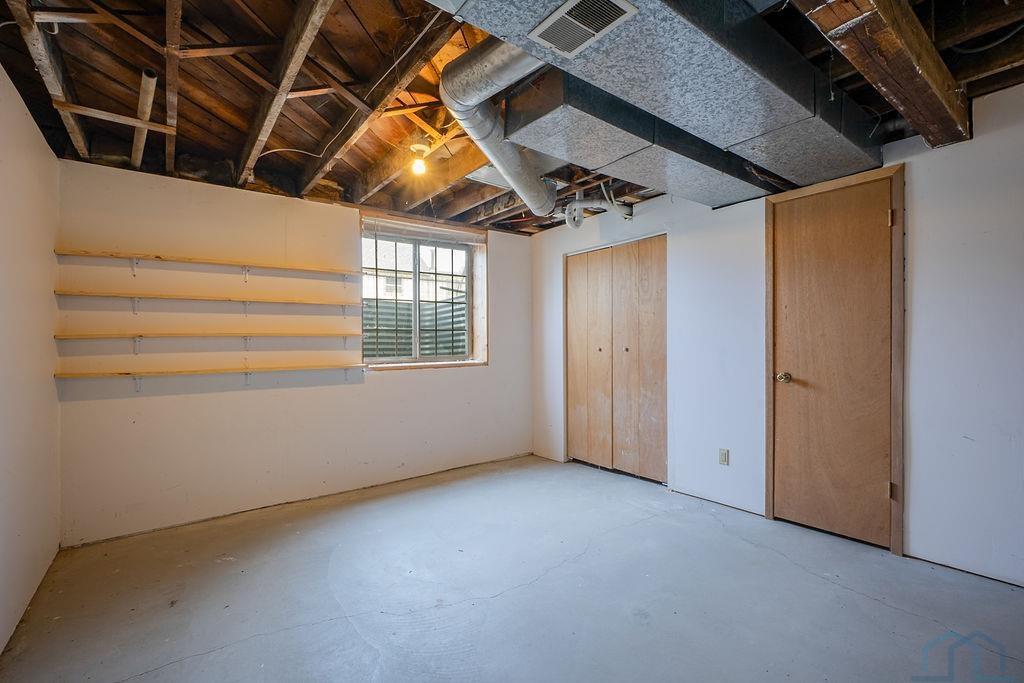 212 WALLACE AVE