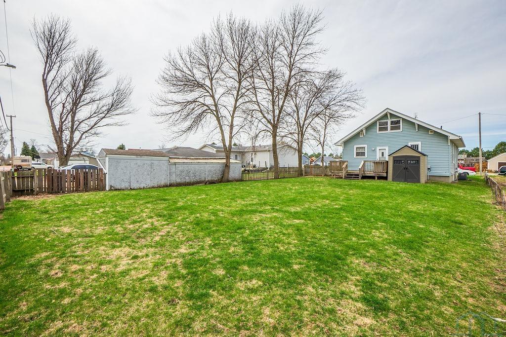 212 WALLACE AVE