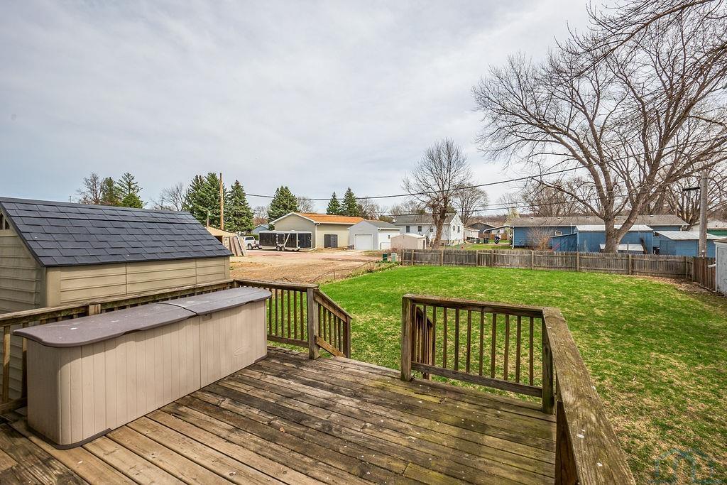 212 WALLACE AVE