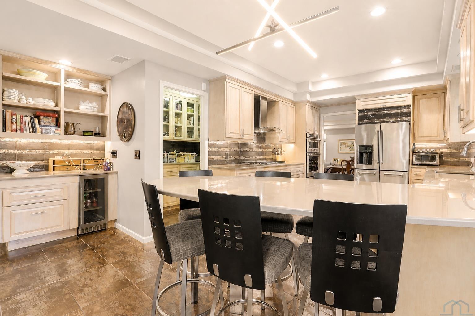 4428 PERRY WAY