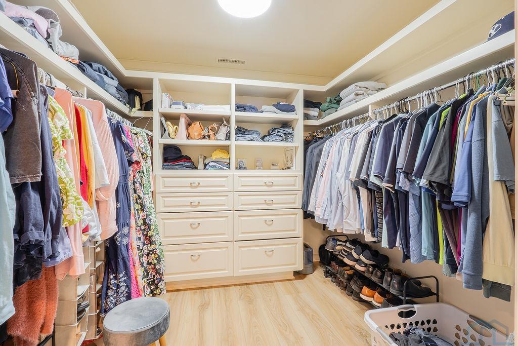 4428 PERRY WAY