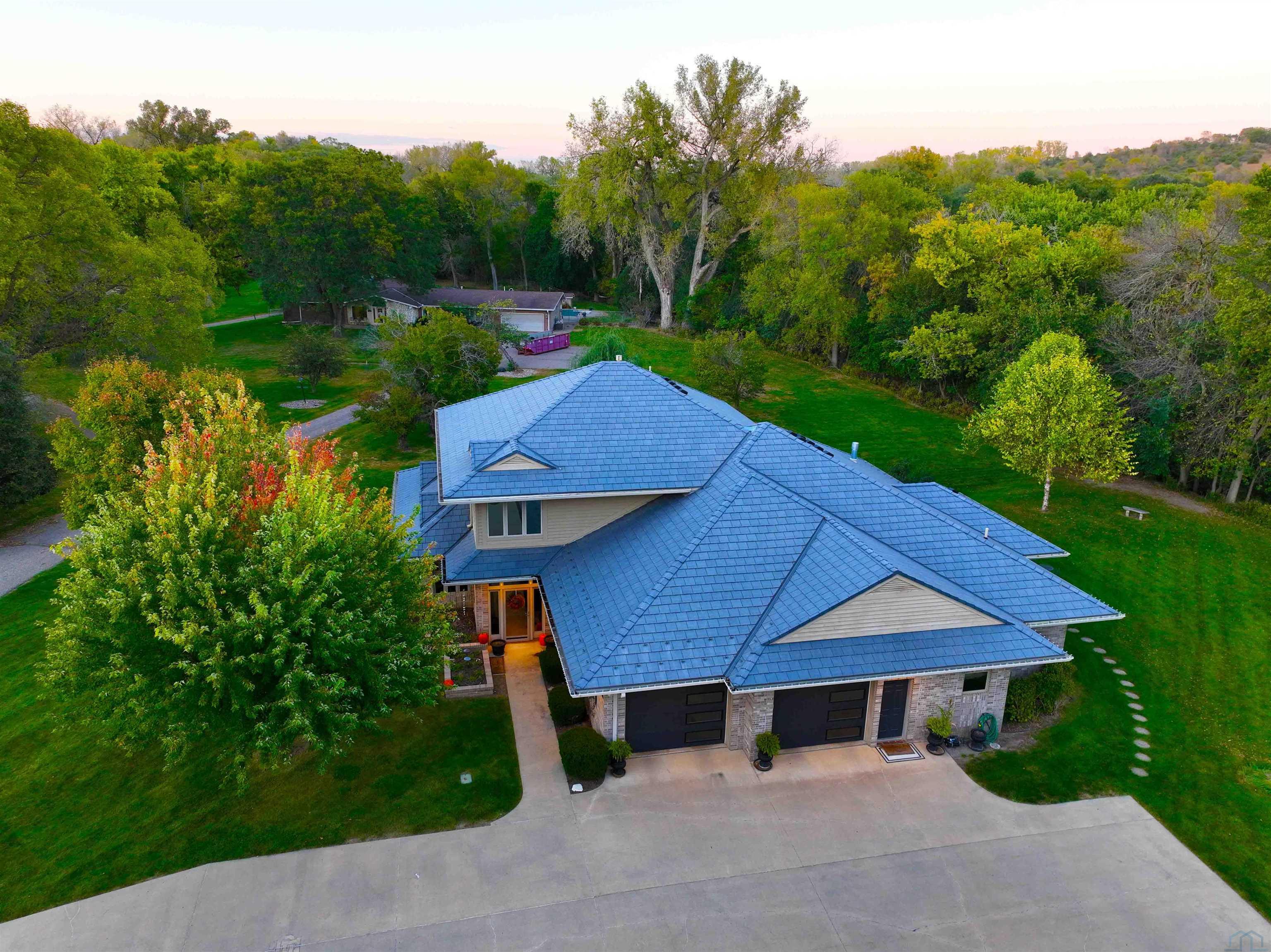 4428 PERRY WAY