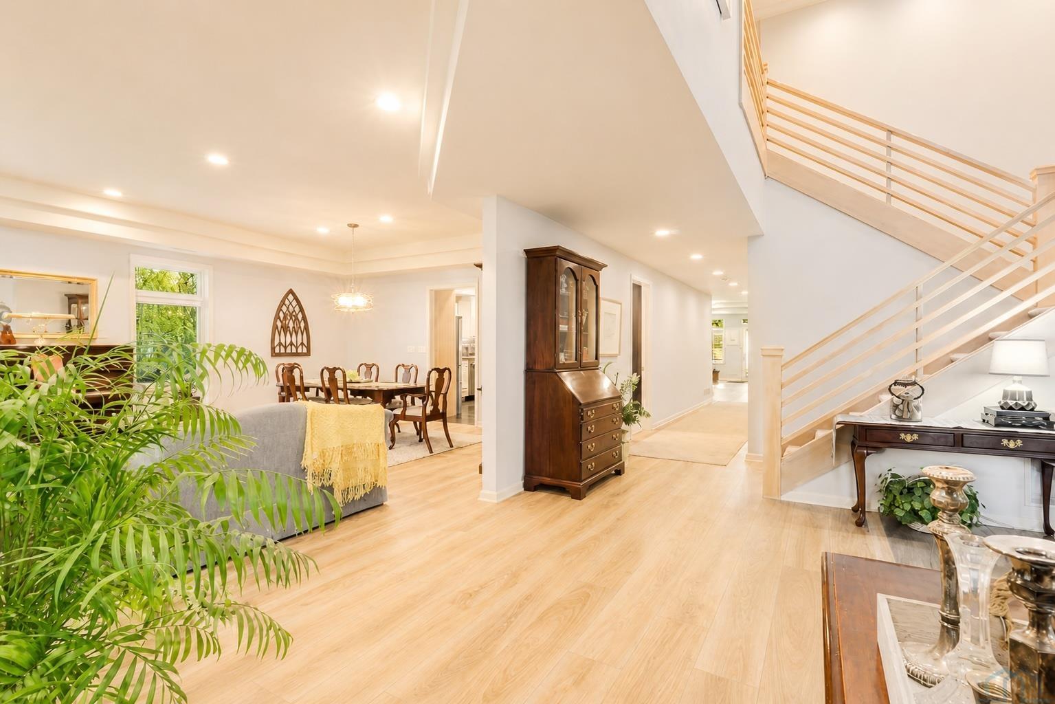 4428 PERRY WAY