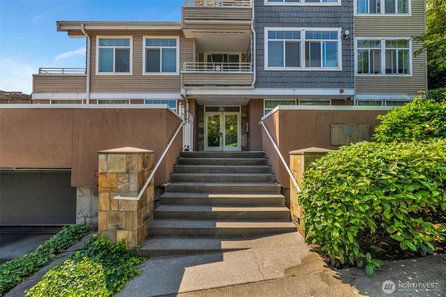 611 Highland Drive Unit: 402