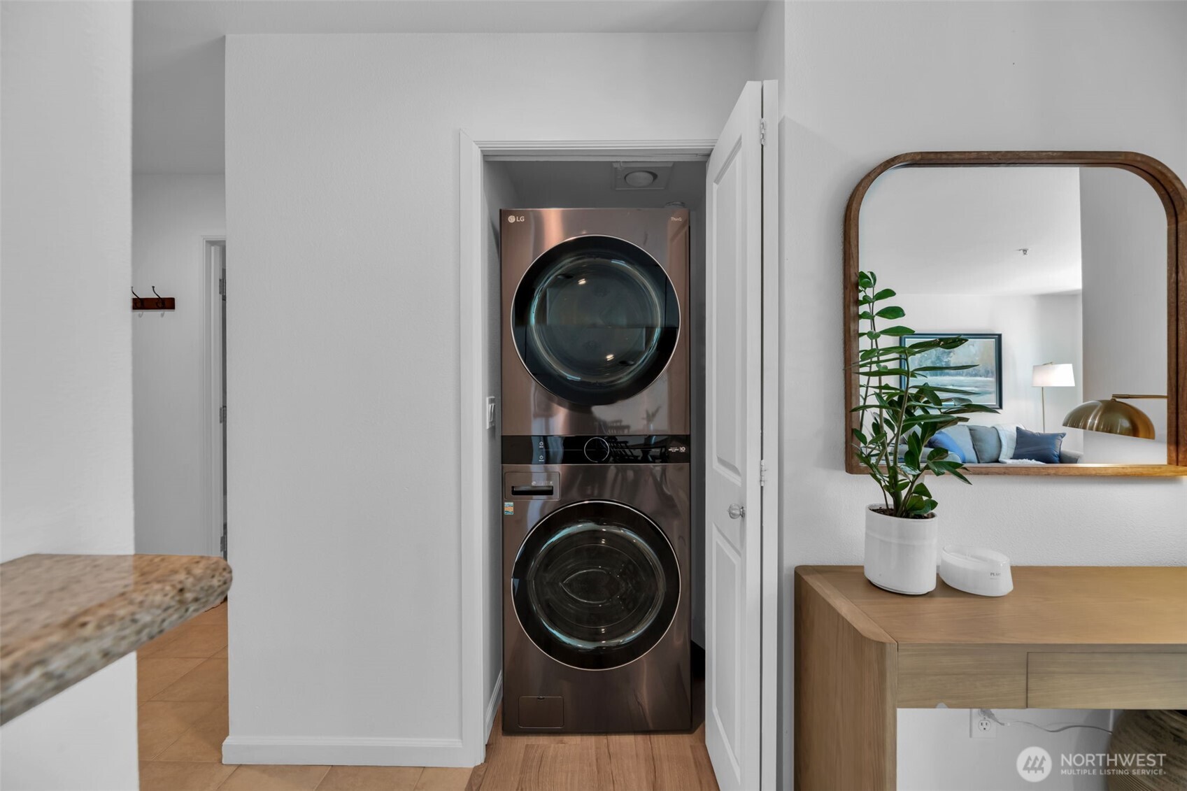 611 Highland Drive Unit: 402