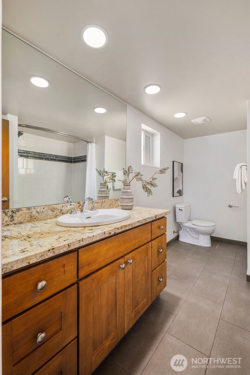 21 W Florentia Street