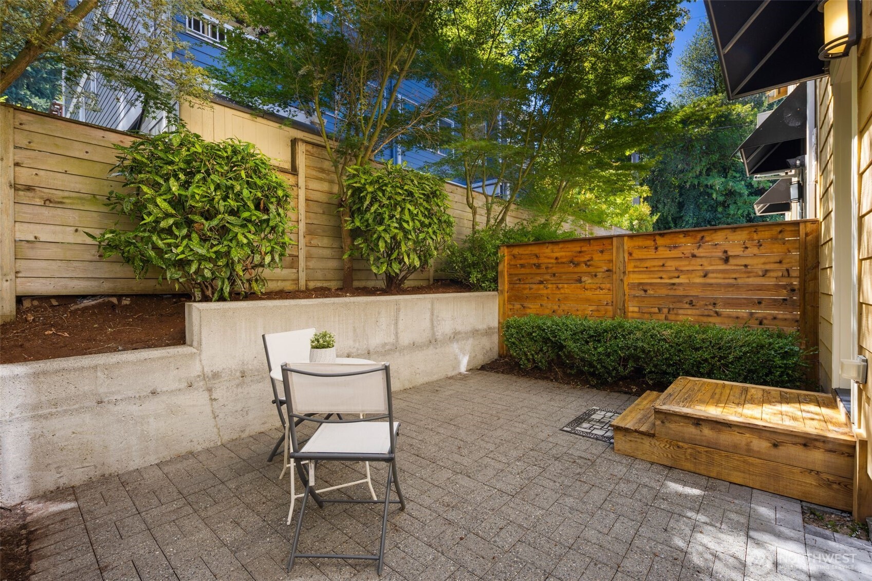 21 W Florentia Street