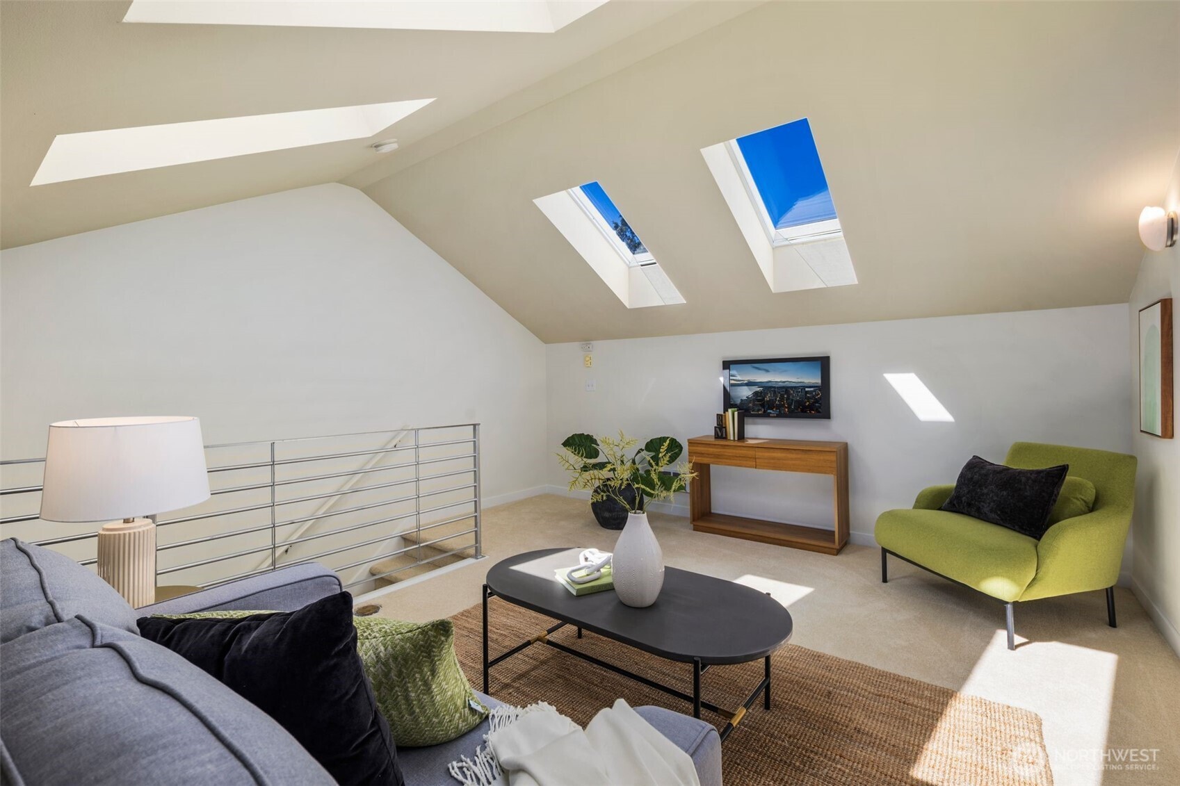 21 W Florentia Street