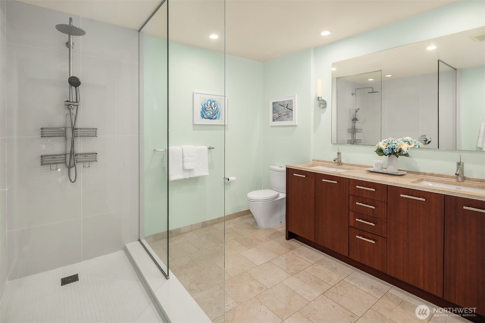 500 106th Avenue NE Unit: 813