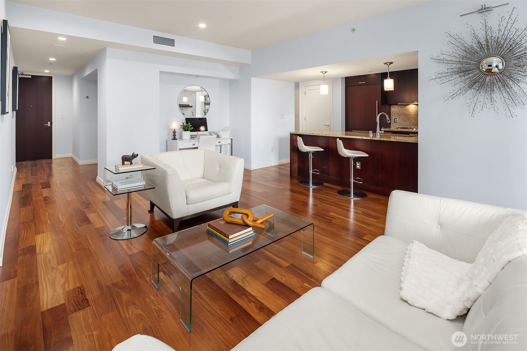 500 106th Avenue NE Unit: 813