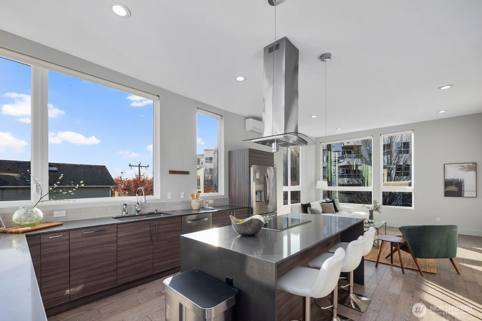 4270 Winslow Place N Unit: A