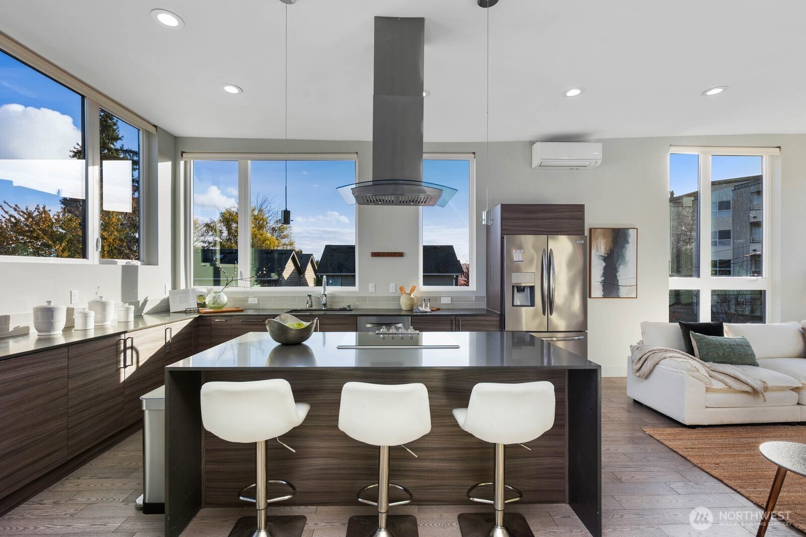 4270 Winslow Place N Unit: A