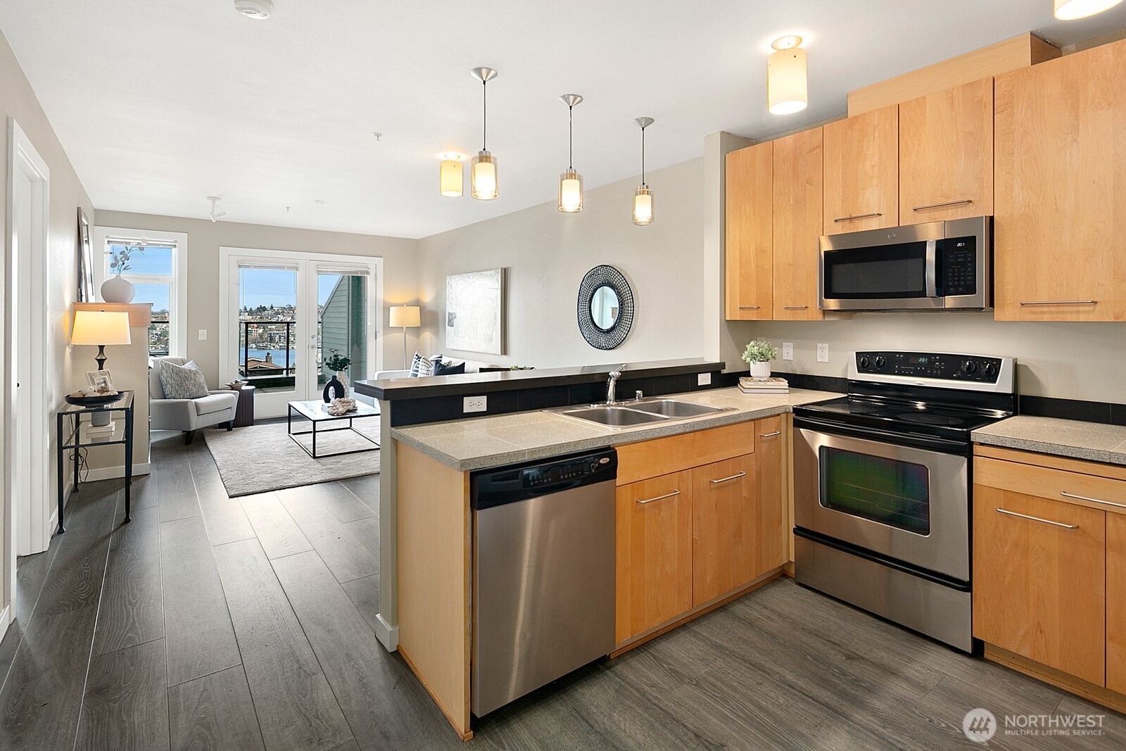 655 Crockett Street Unit: A204