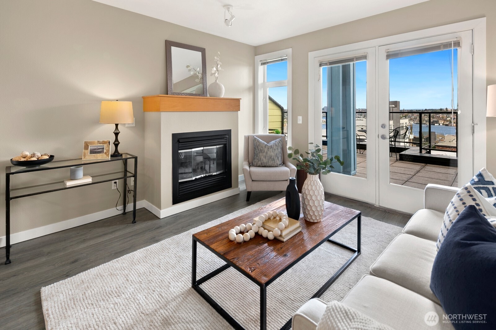 655 Crockett Street Unit: A204