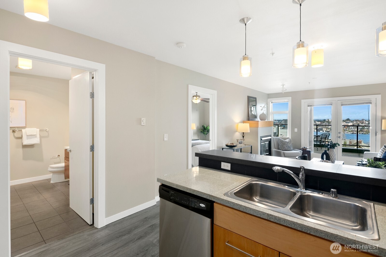 655 Crockett Street Unit: A204