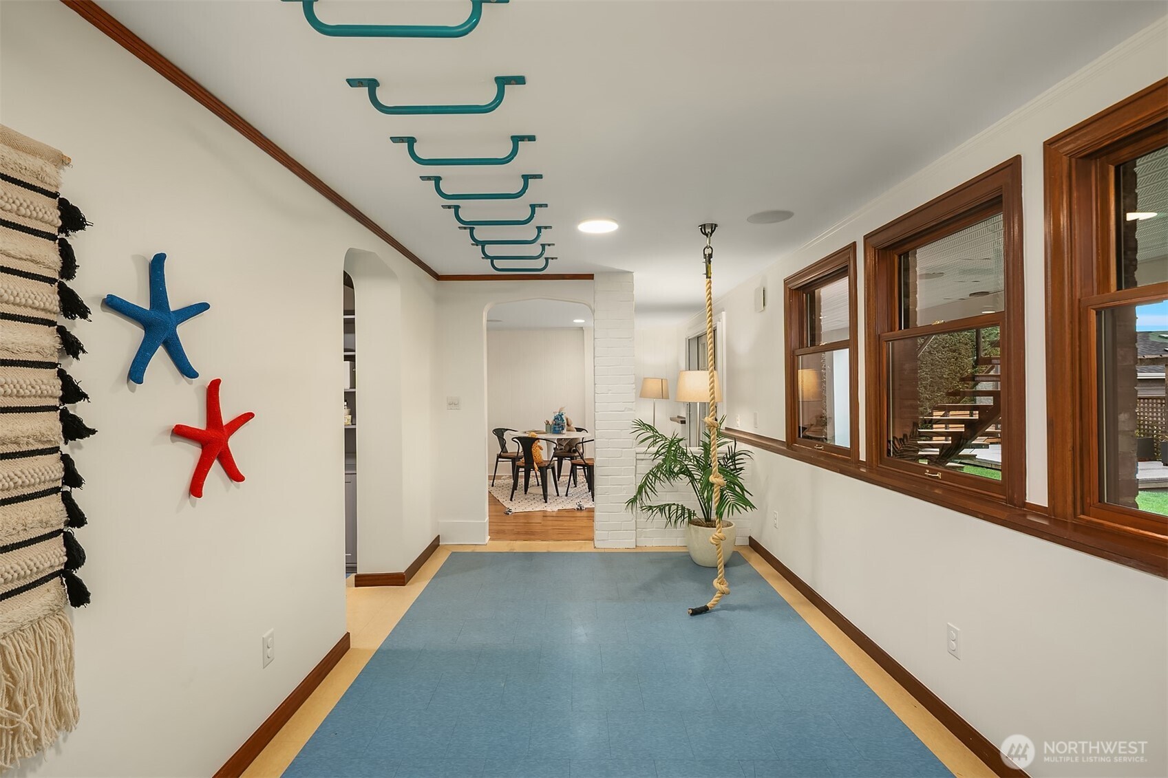 2409 29th Avenue W
