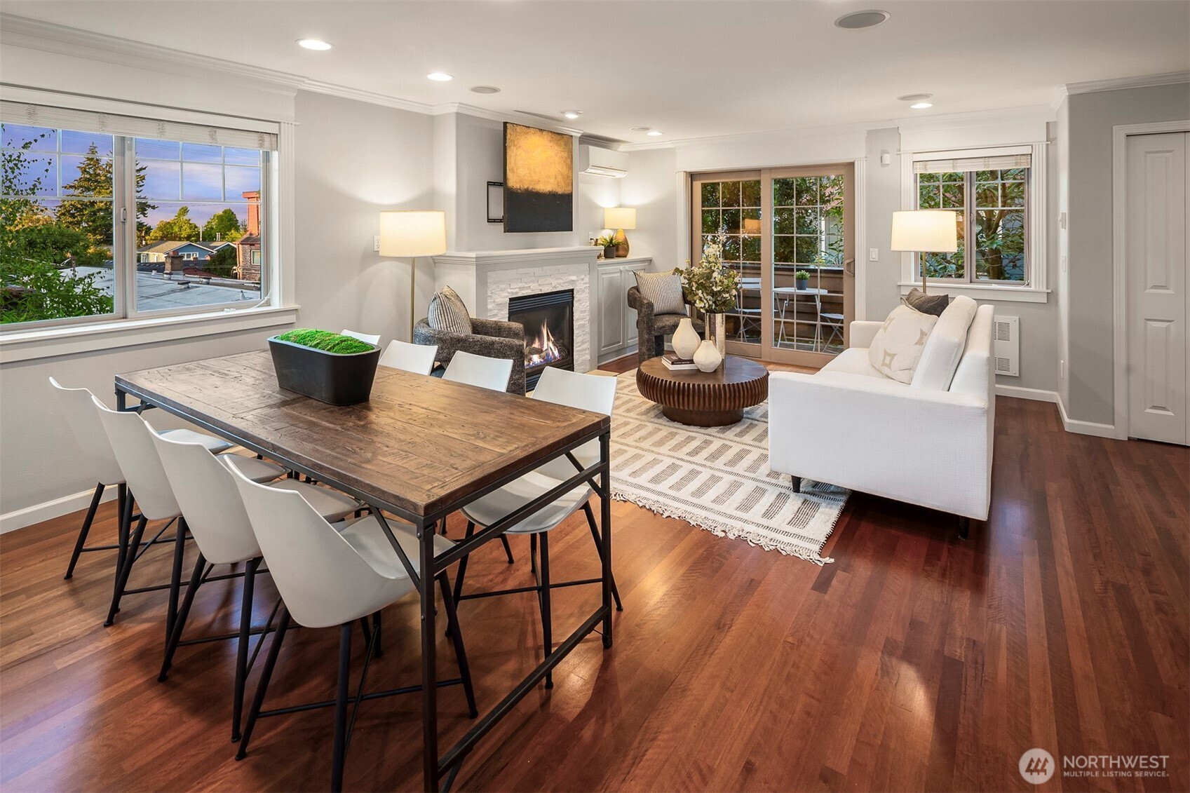 2112 Warren Avenue N Unit: B