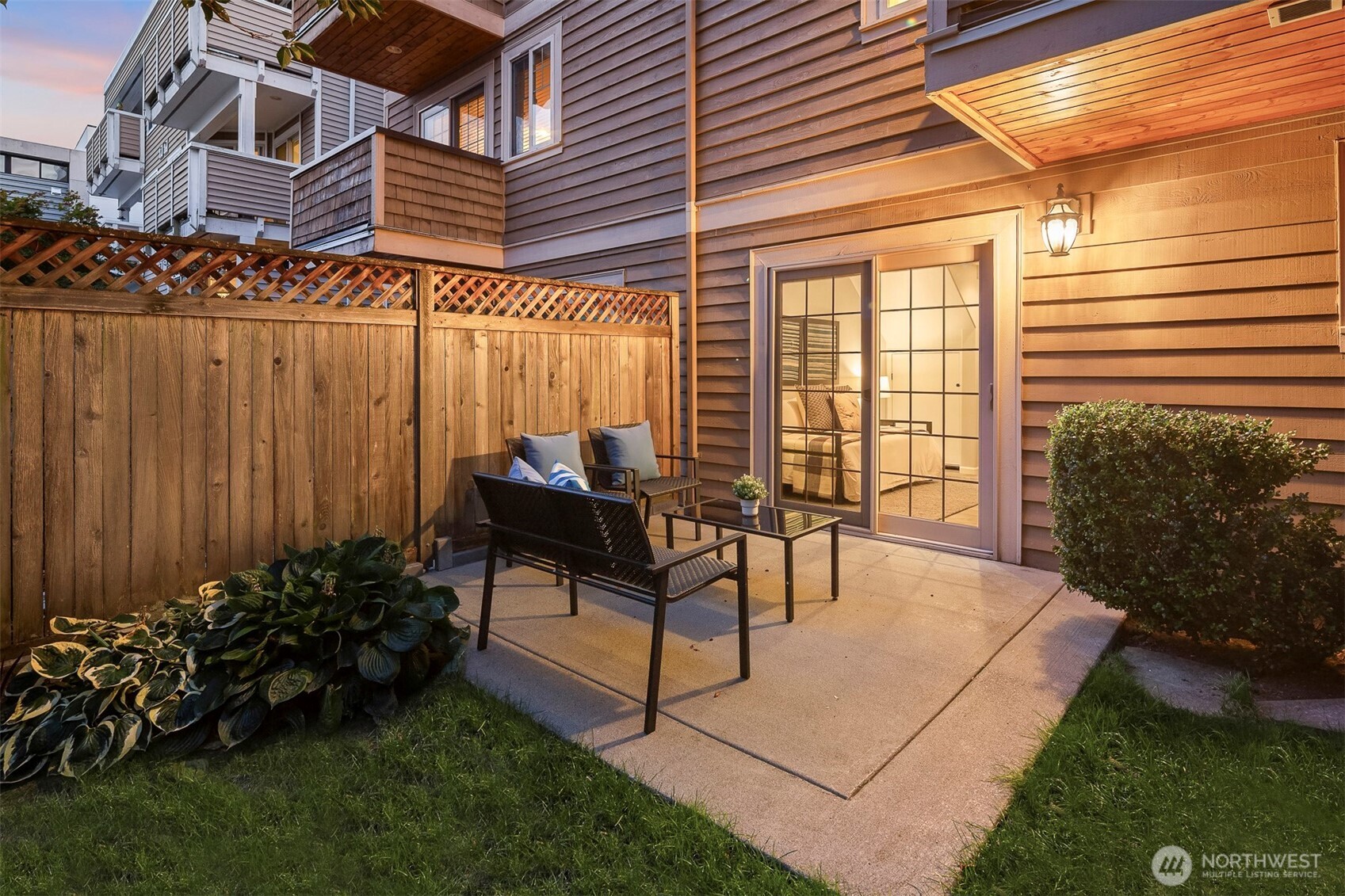 2112 Warren Avenue N Unit: B