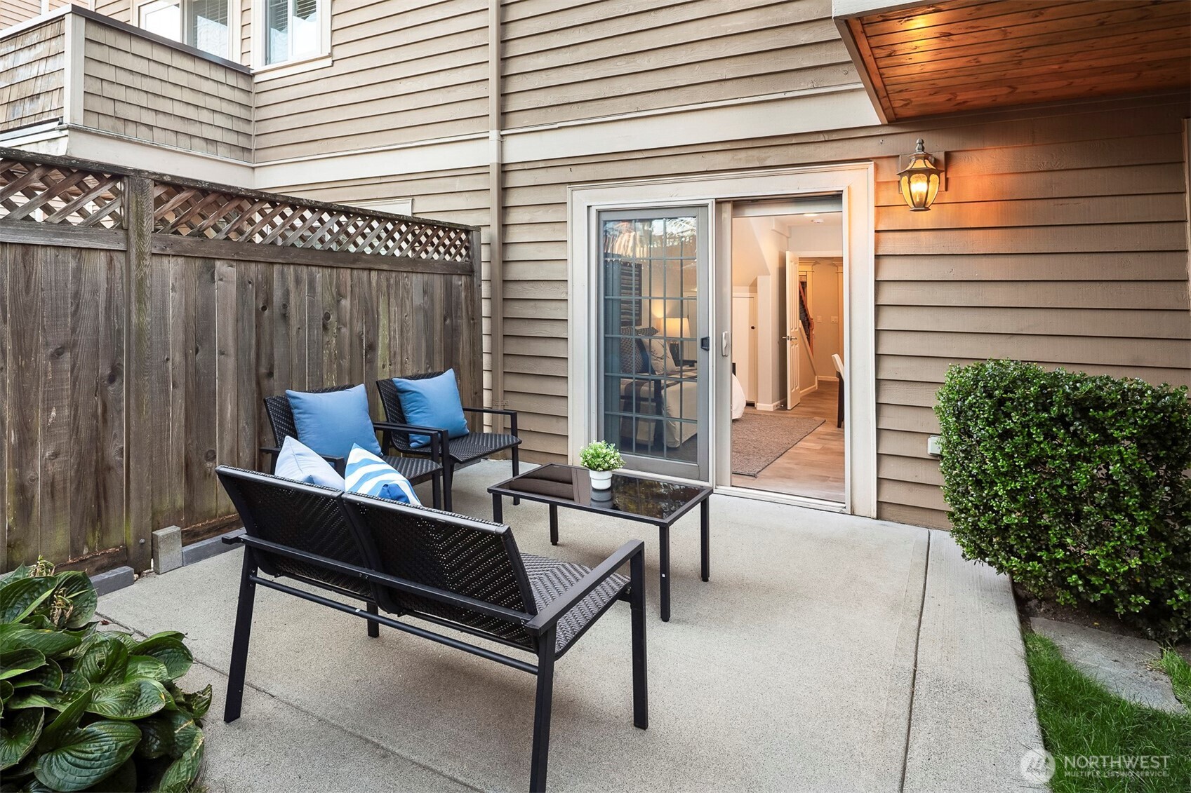 2112 Warren Avenue N Unit: B