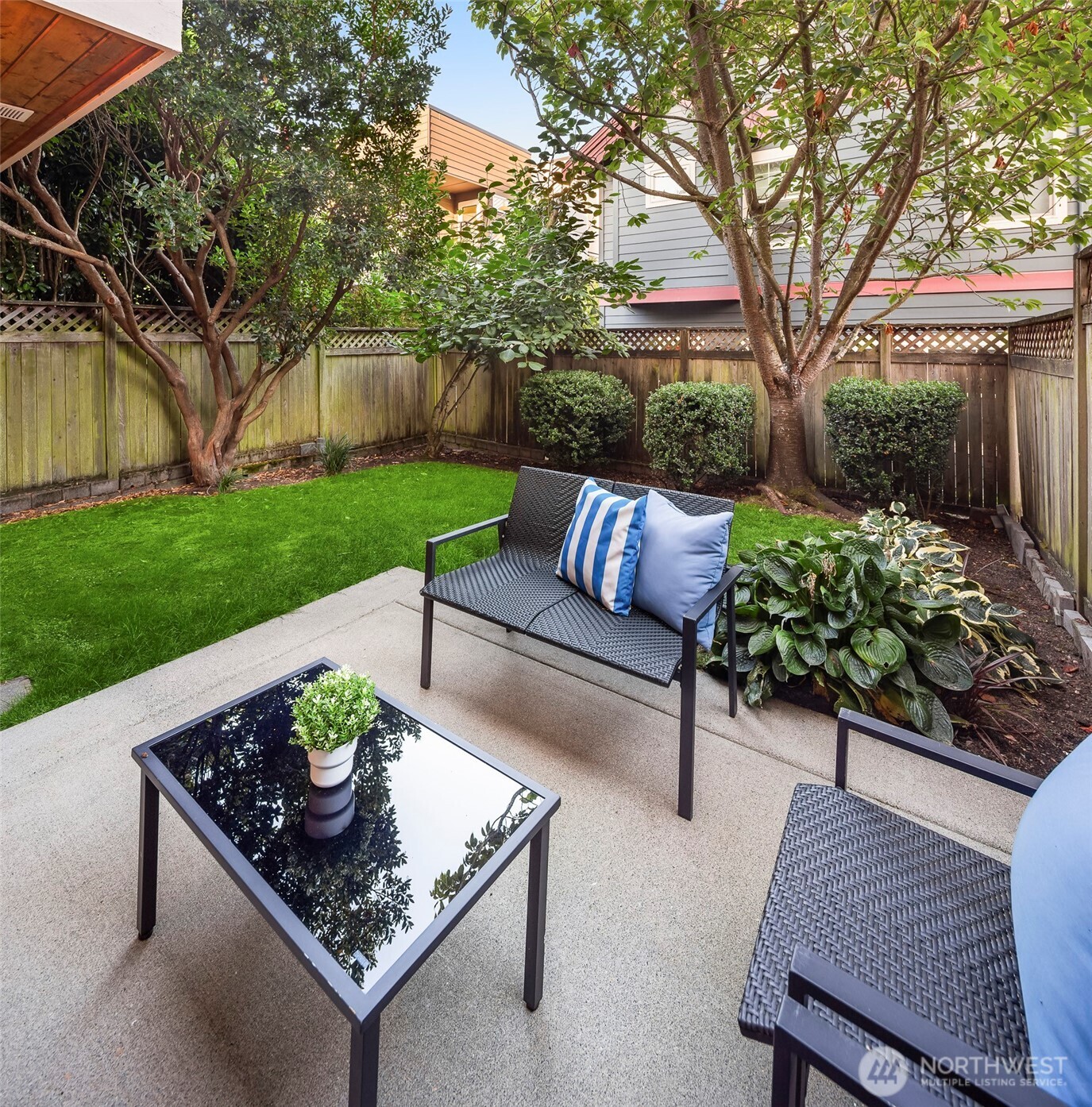 2112 Warren Avenue N Unit: B