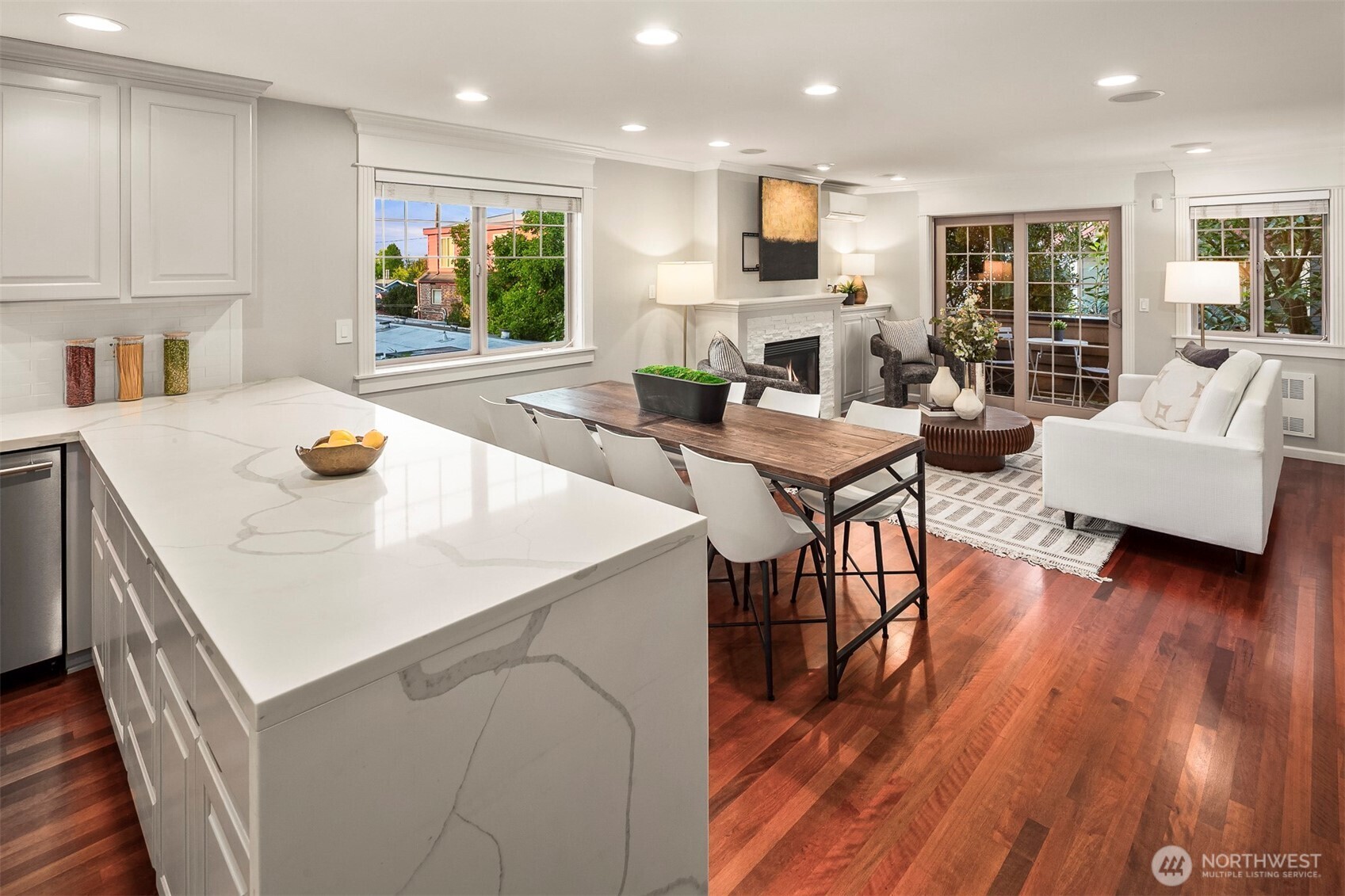 2112 Warren Avenue N Unit: B