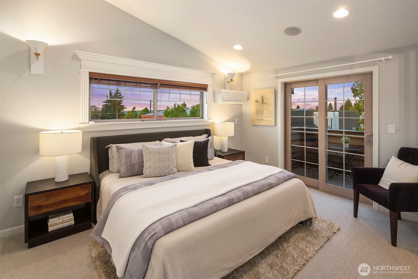 2112 Warren Avenue N Unit: B