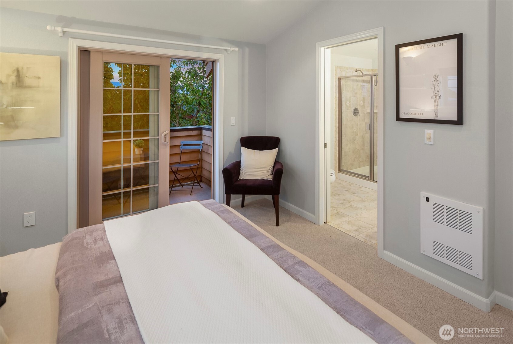 2112 Warren Avenue N Unit: B