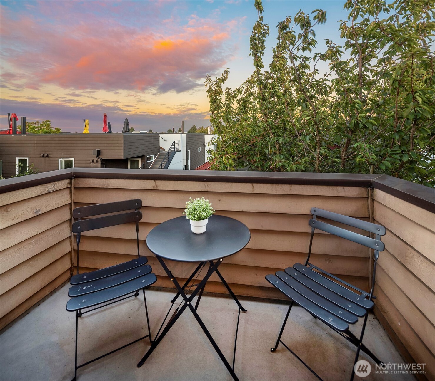 2112 Warren Avenue N Unit: B