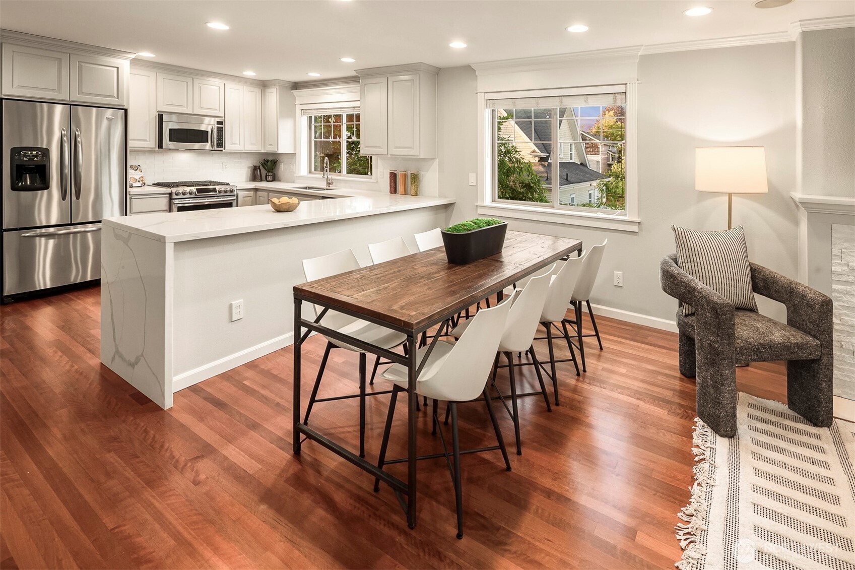 2112 Warren Avenue N Unit: B