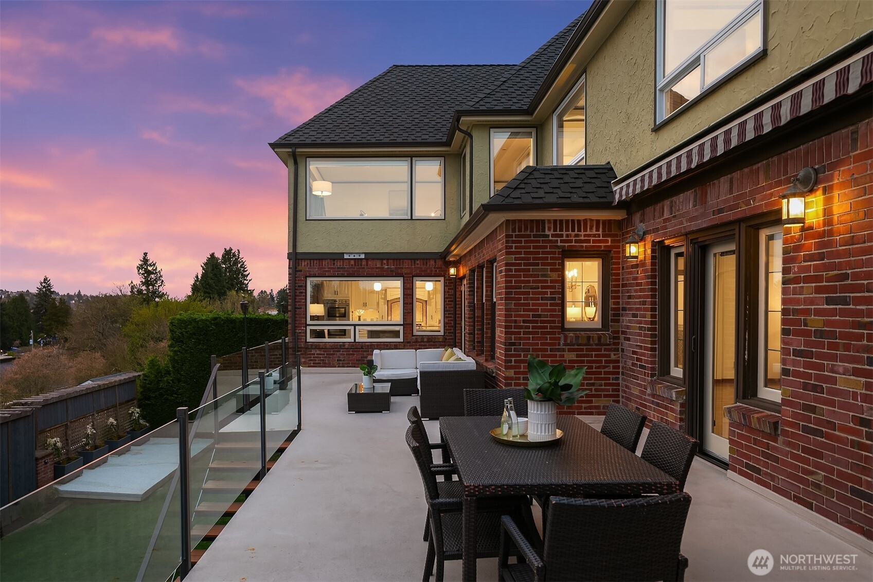 2409 29th Avenue W
