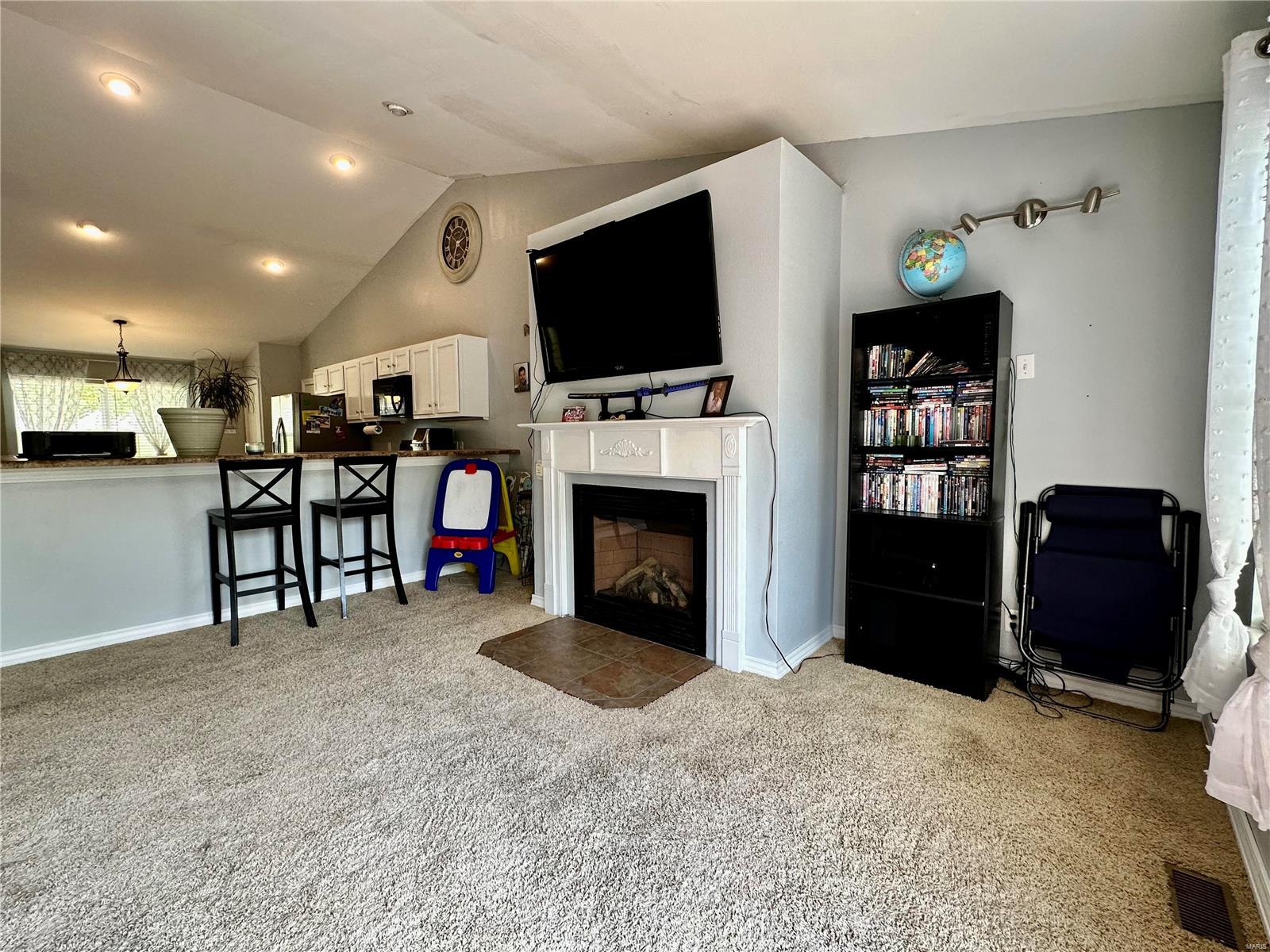 21680 Horizon Way Lane