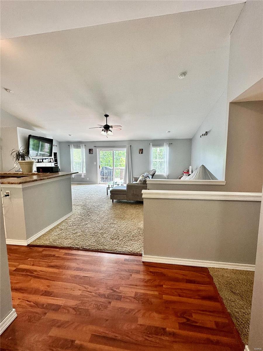 21680 Horizon Way Lane