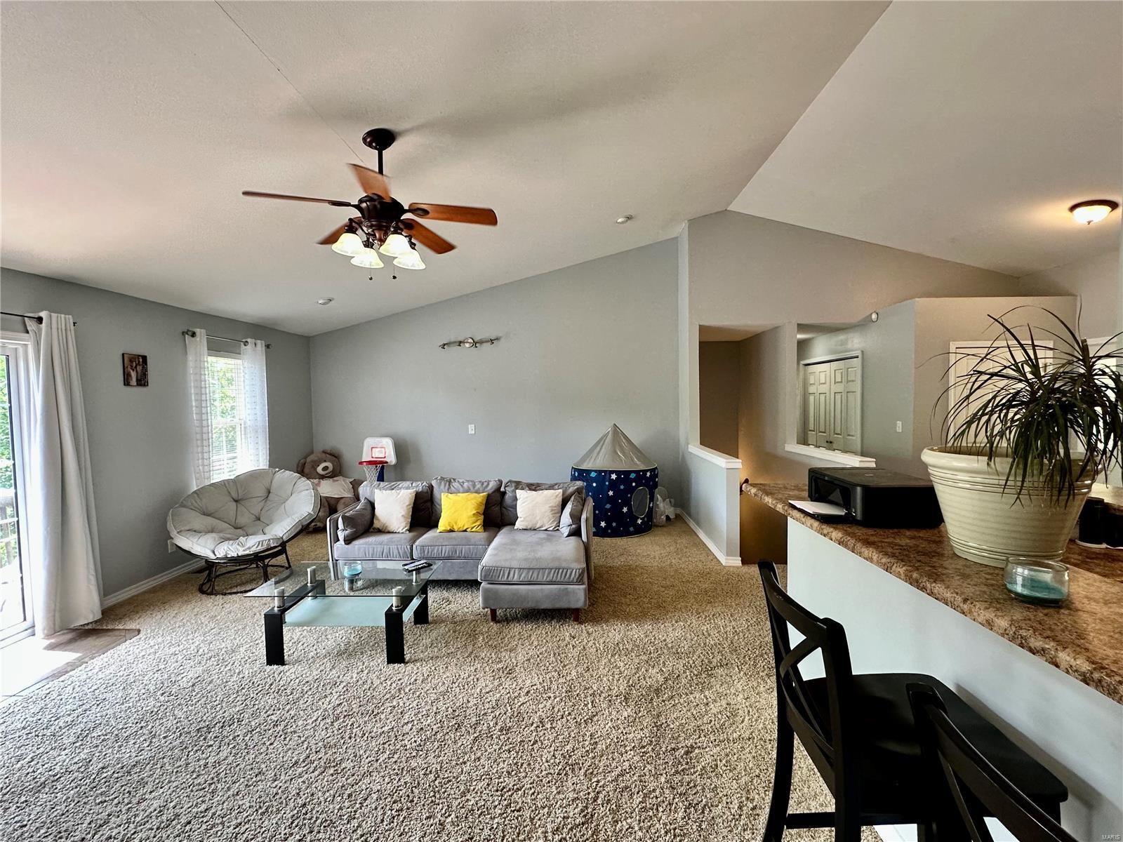 21680 Horizon Way Lane