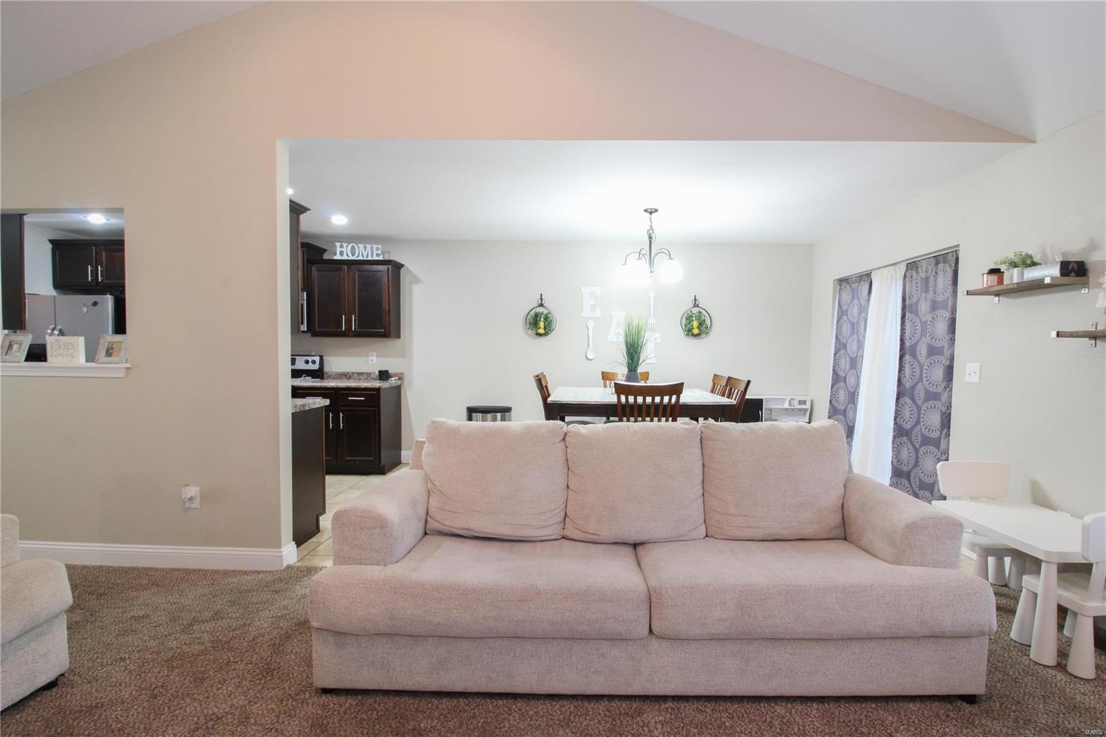 128 Creek View Drive