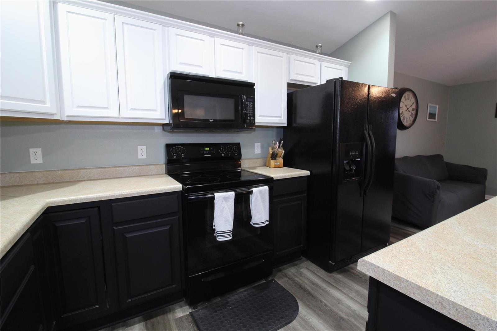 24555 Topaz Lane