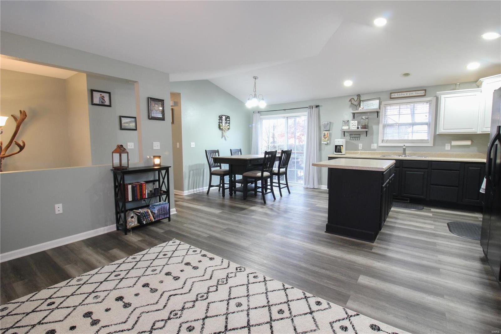 24555 Topaz Lane