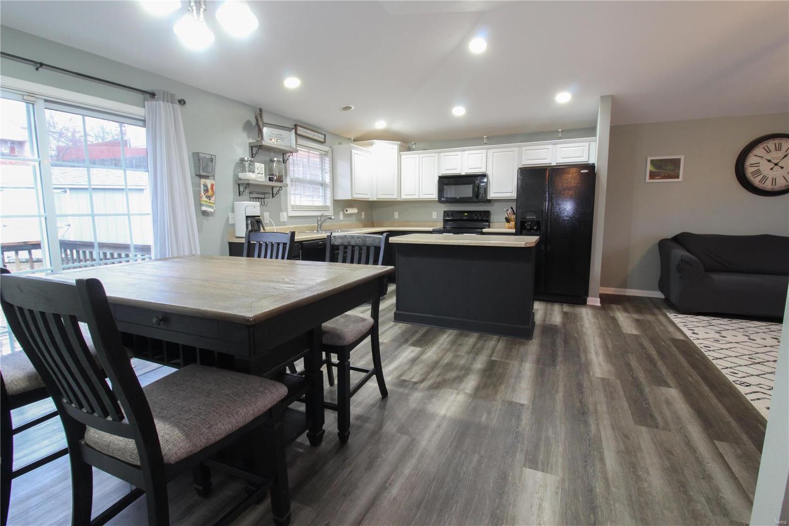 24555 Topaz Lane
